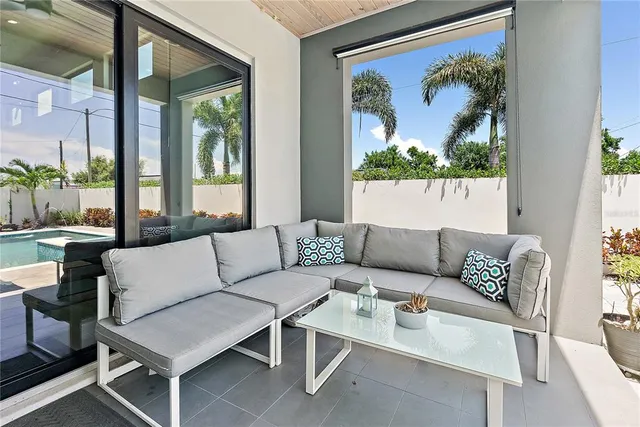 $7,500 | 2500 4th Avenue South, St. Petersburg, FL 33712