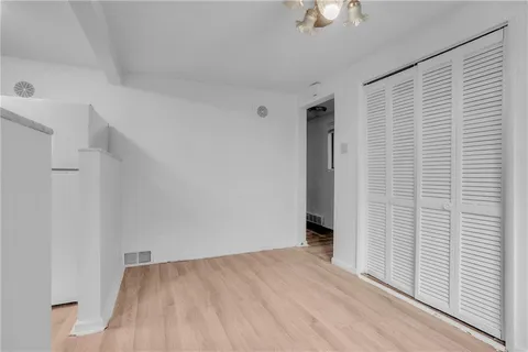 a view of a livingroom with an empty space