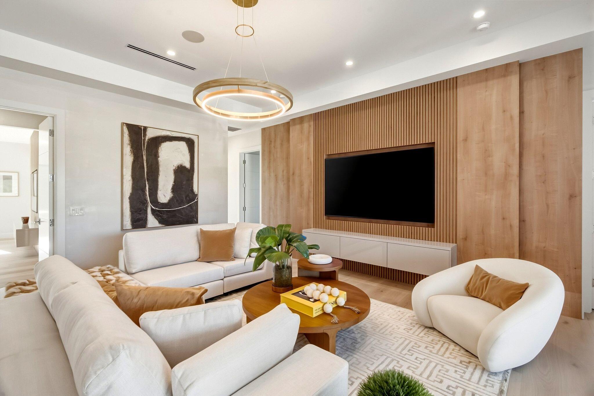 399 Northeast Spanish Court Boca Raton, FL 33432 - Photo 12 of 42 Living Room