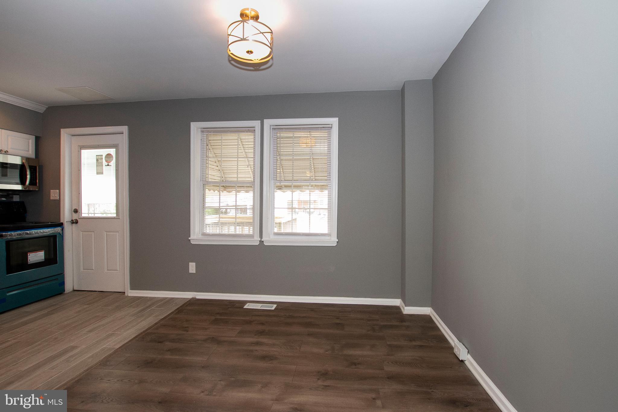 130 Bladen Road Baltimore, MD 21221 - Photo 8 of 22 Dining Room