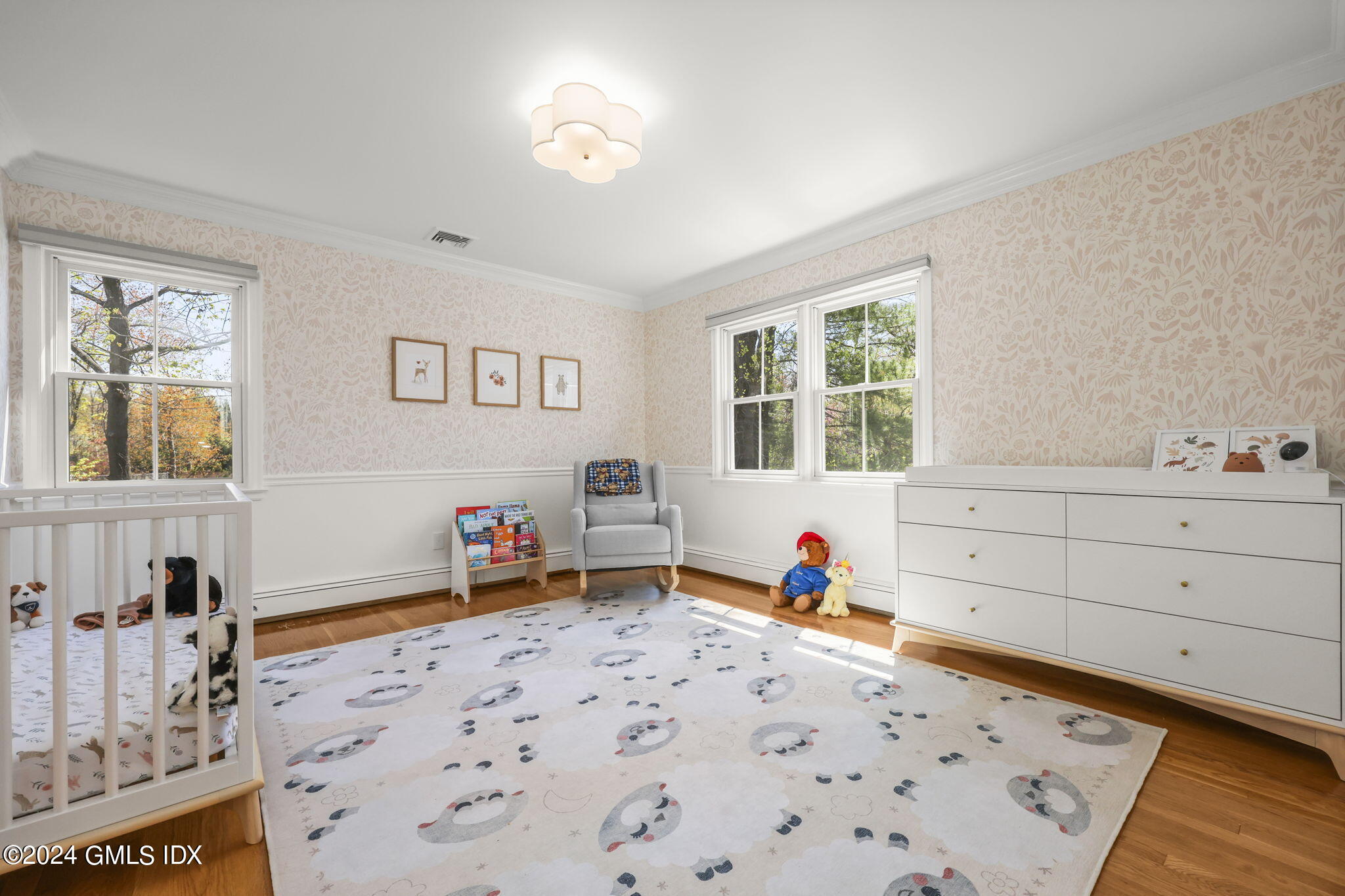 72 Lockwood Road Riverside, CT 06878 - Photo 33 of 51 a bed room with a bed and a window