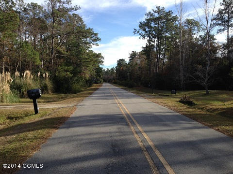 308 Anchor Road Beaufort, NC 28516 - Photo 14 of 16 Street scene