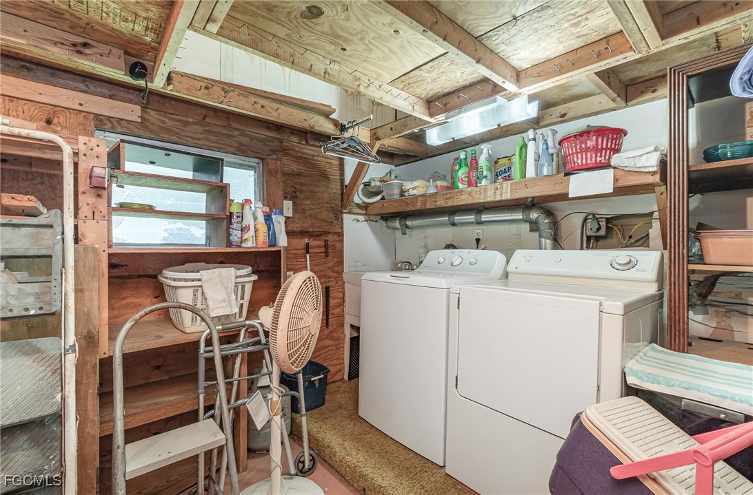 5 Aloe Alva, FL 33920 - Photo 23 of 37 a utility room with dryer and washer