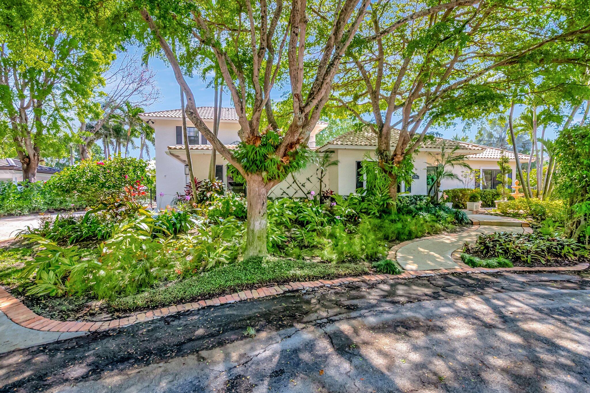 284 Florenada Terrace Boca Raton, FL 33486 - Photo 2 of 29 Front Exterior (Actual)