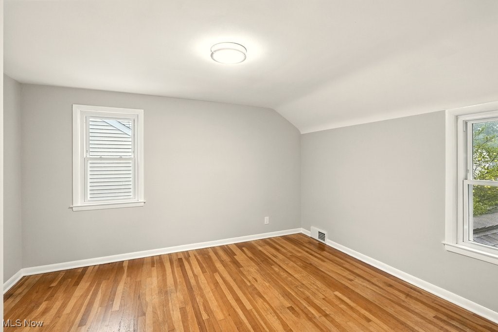 1233 Brainard Road Lyndhurst, OH 44124 - Photo 21 of 33