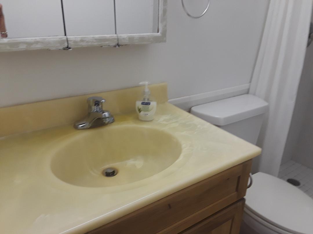 14 Jewfish Avenue Key Largo, FL 33037 - Photo 18 of 44 a bathroom with a sink and toilet