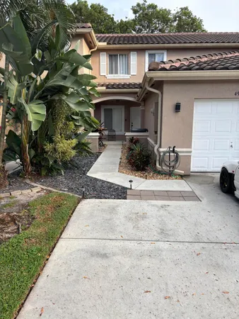 $1,200 | 4915 Pinemore Lane, Lake Worth, FL 33463