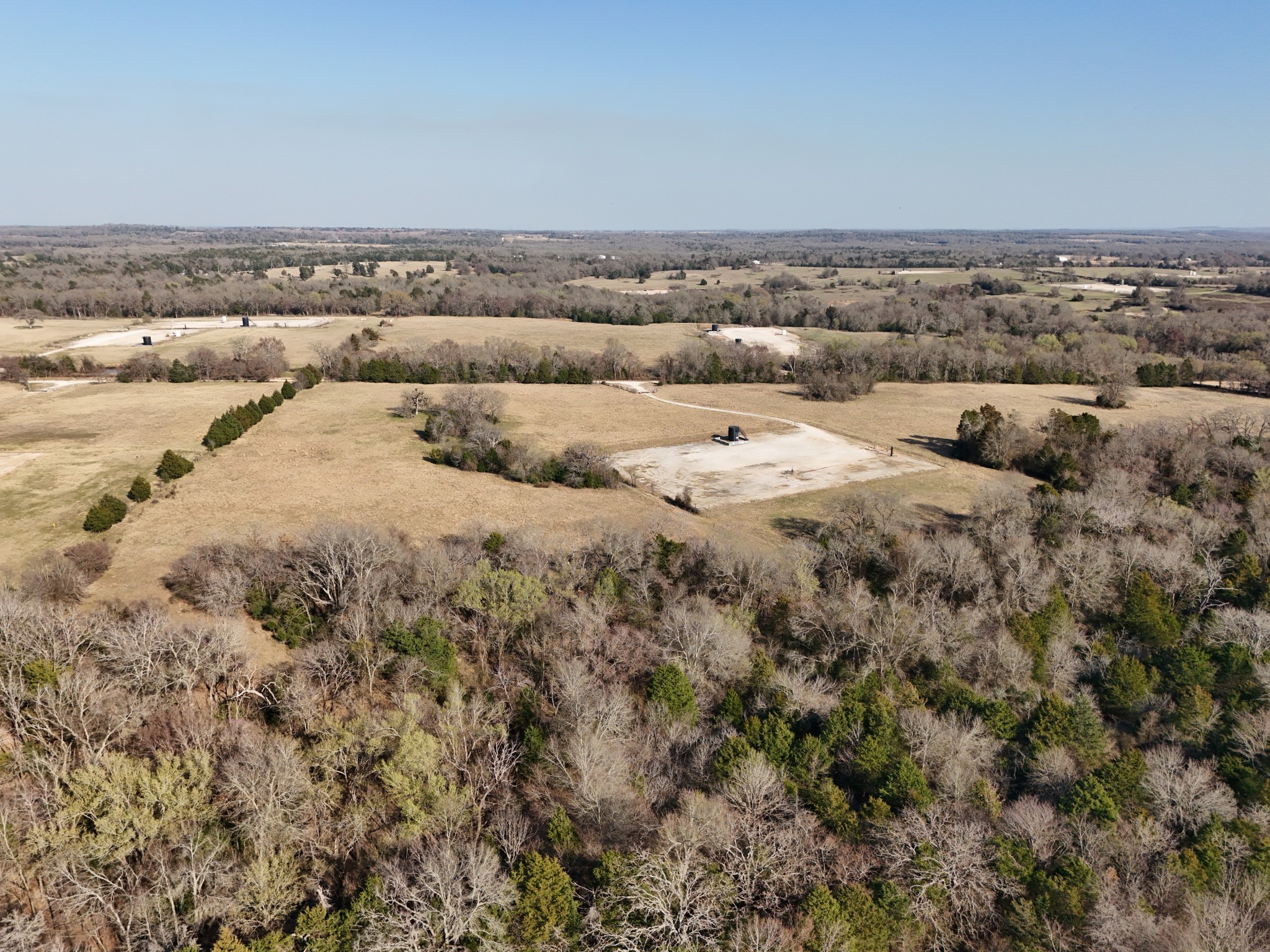 9 Fcr 445 Fairfield, TX 75840 - Photo 2 of 22 a view of an ocean