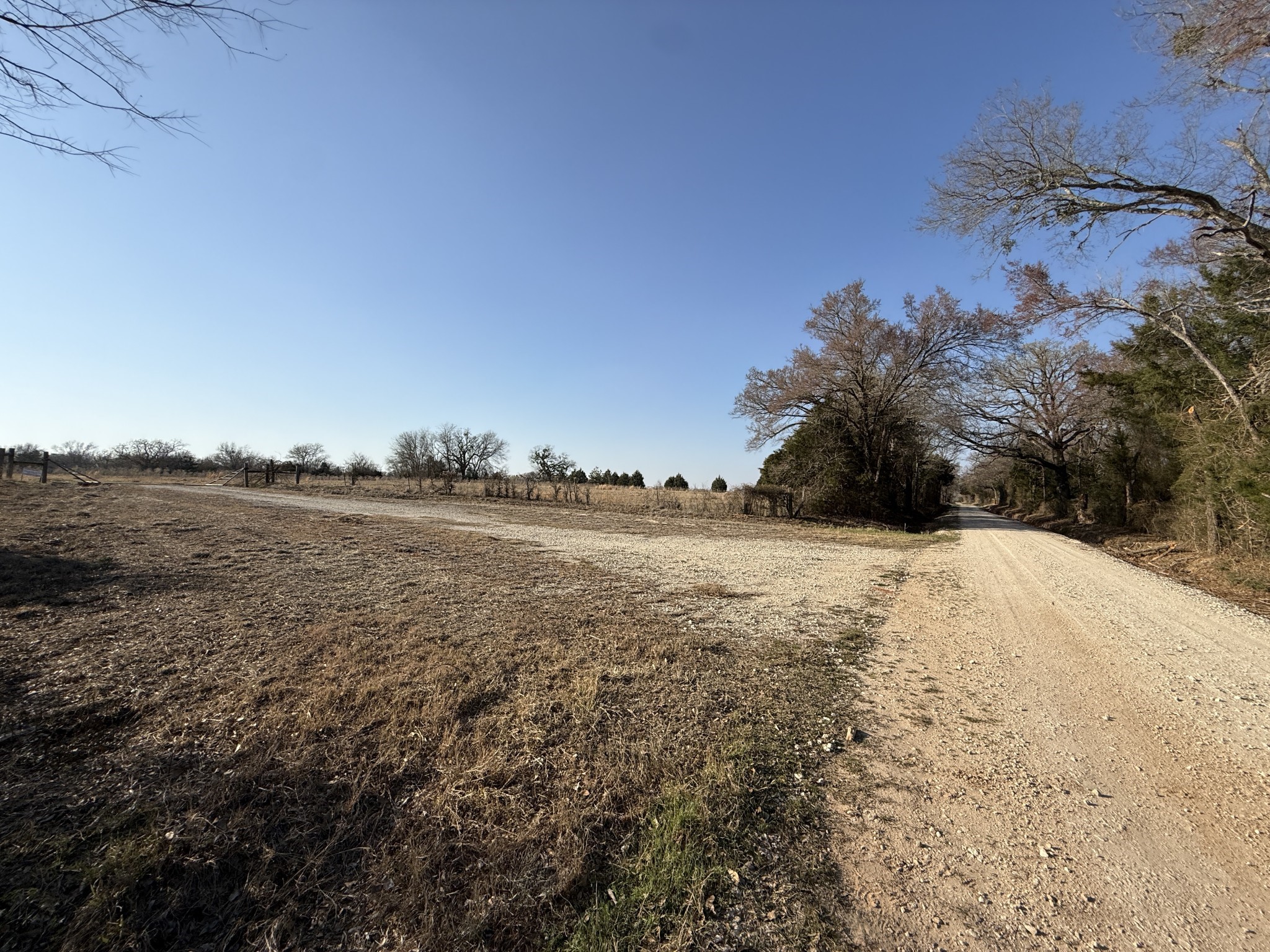 9 Fcr 445 Fairfield, TX 75840 - Photo 5 of 22 a view of lake view and mountain view