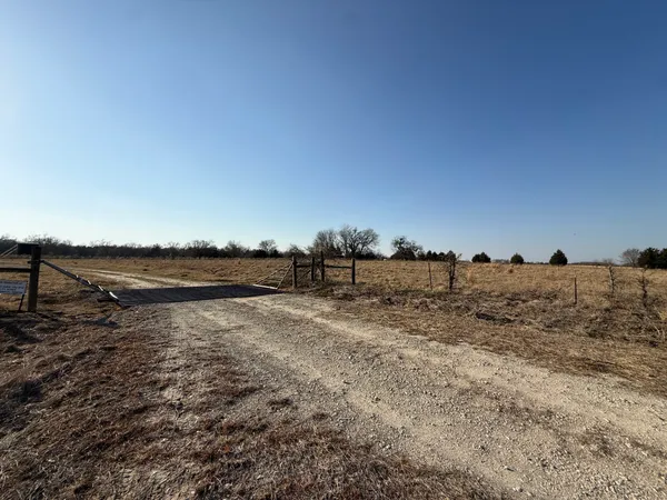 $194,250 | 9 Fcr 445, Fairfield, TX 75840
