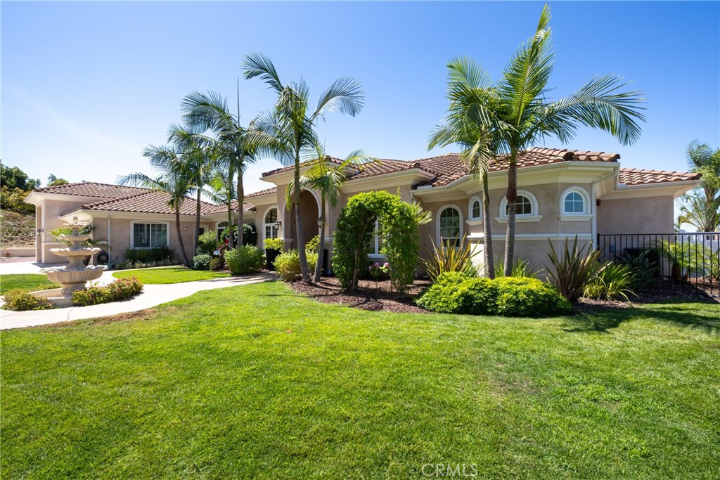 2224 Dos Lomas Fallbrook, CA 92028 - Photo 5 of 73 Gallery Image 5