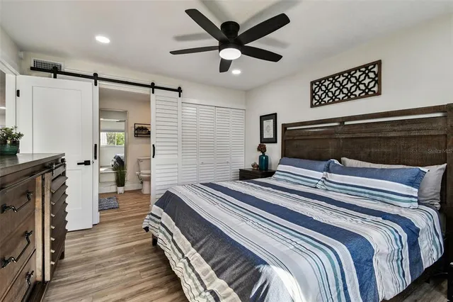 $2,400 | 9032 Mission Oaks Boulevard, Unit F, Seminole, FL 33776