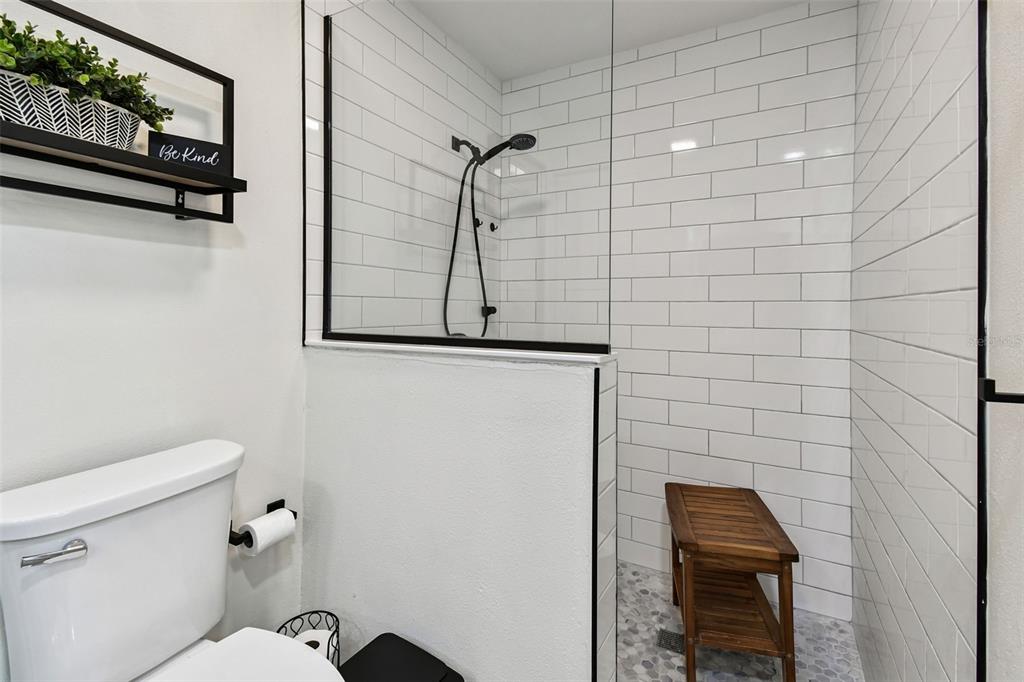 9032 Mission Oaks Boulevard, Unit F Seminole, FL 33776 - Photo 22 of 41