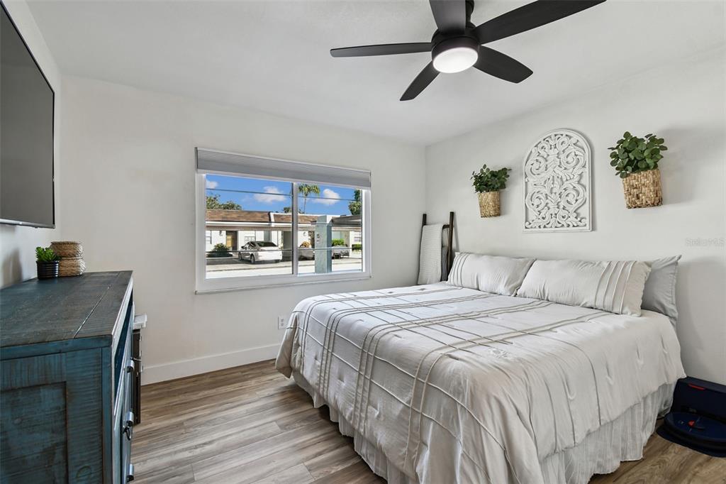 9032 Mission Oaks Boulevard, Unit F Seminole, FL 33776 - Photo 24 of 41