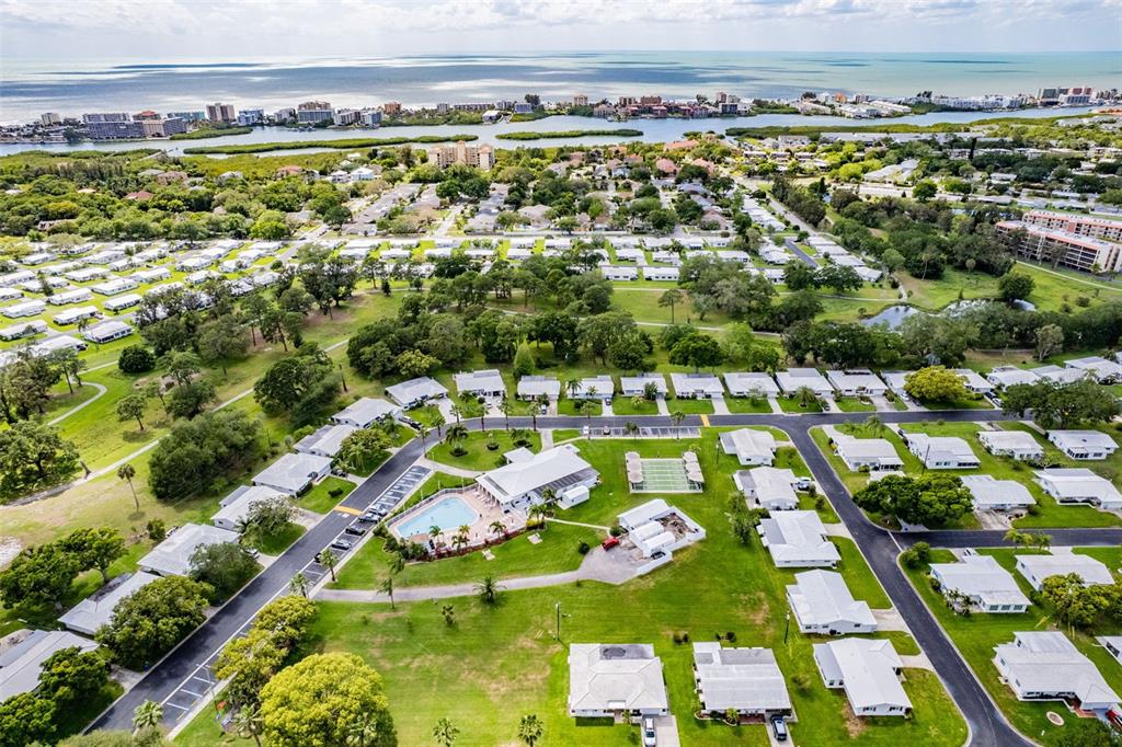 9032 Mission Oaks Boulevard, Unit F Seminole, FL 33776 - Photo 38 of 41