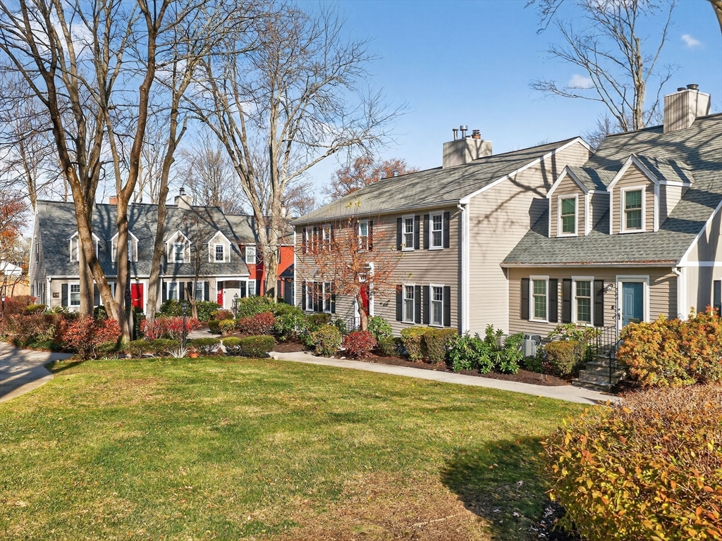 609 Washington Street, Unit 303 Wellesley, MA 02482 - Photo 14 of 22