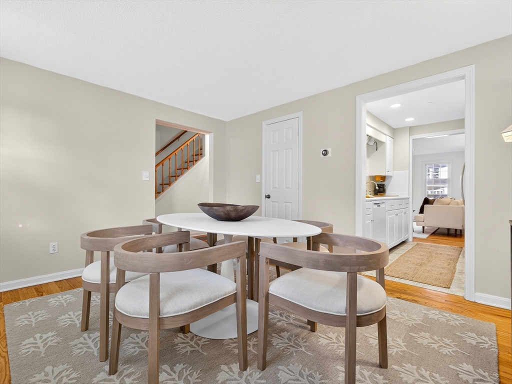 609 Washington Street, Unit 303 Wellesley, MA 02482 - Photo 5 of 22