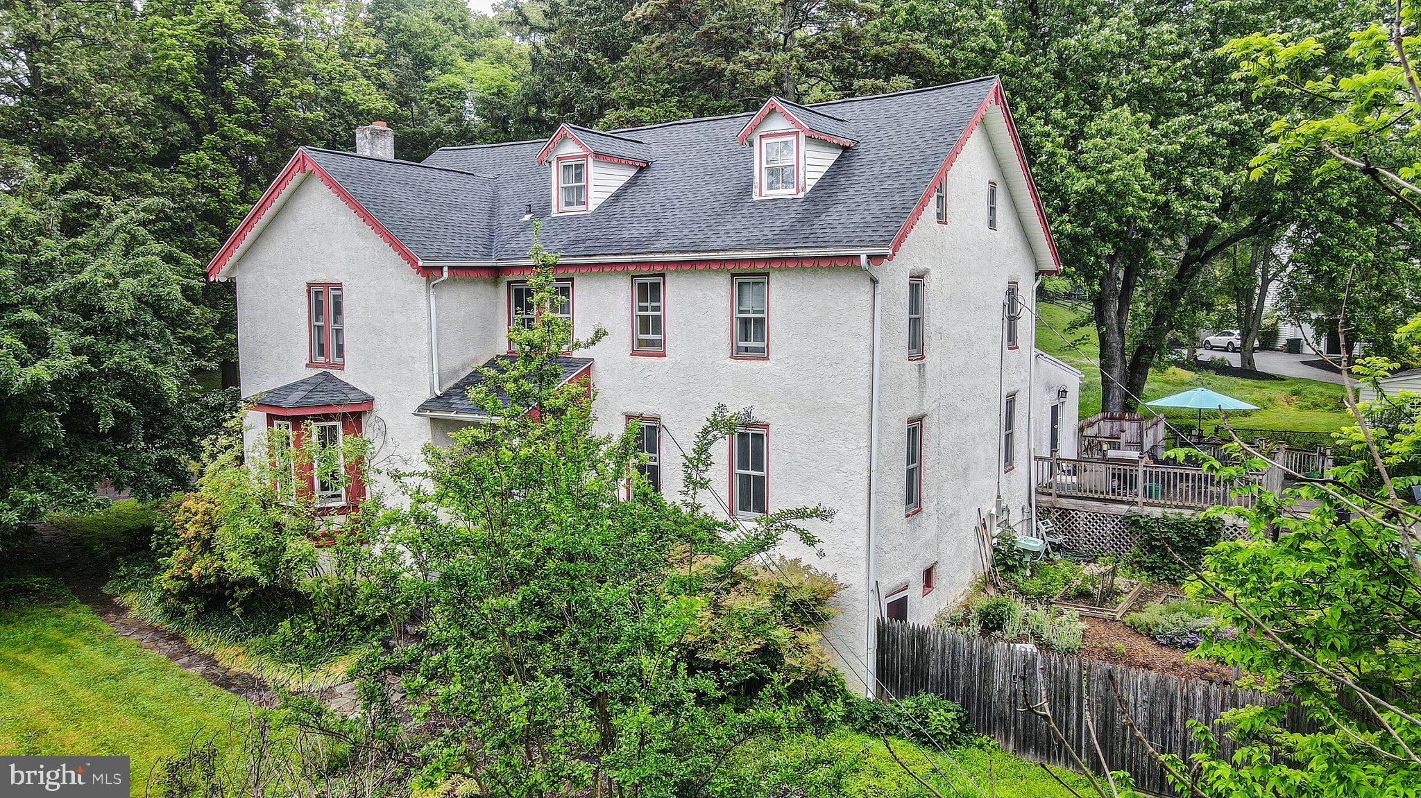 325 Lenni Road Lenni, PA 19052 - Photo 3 of 39