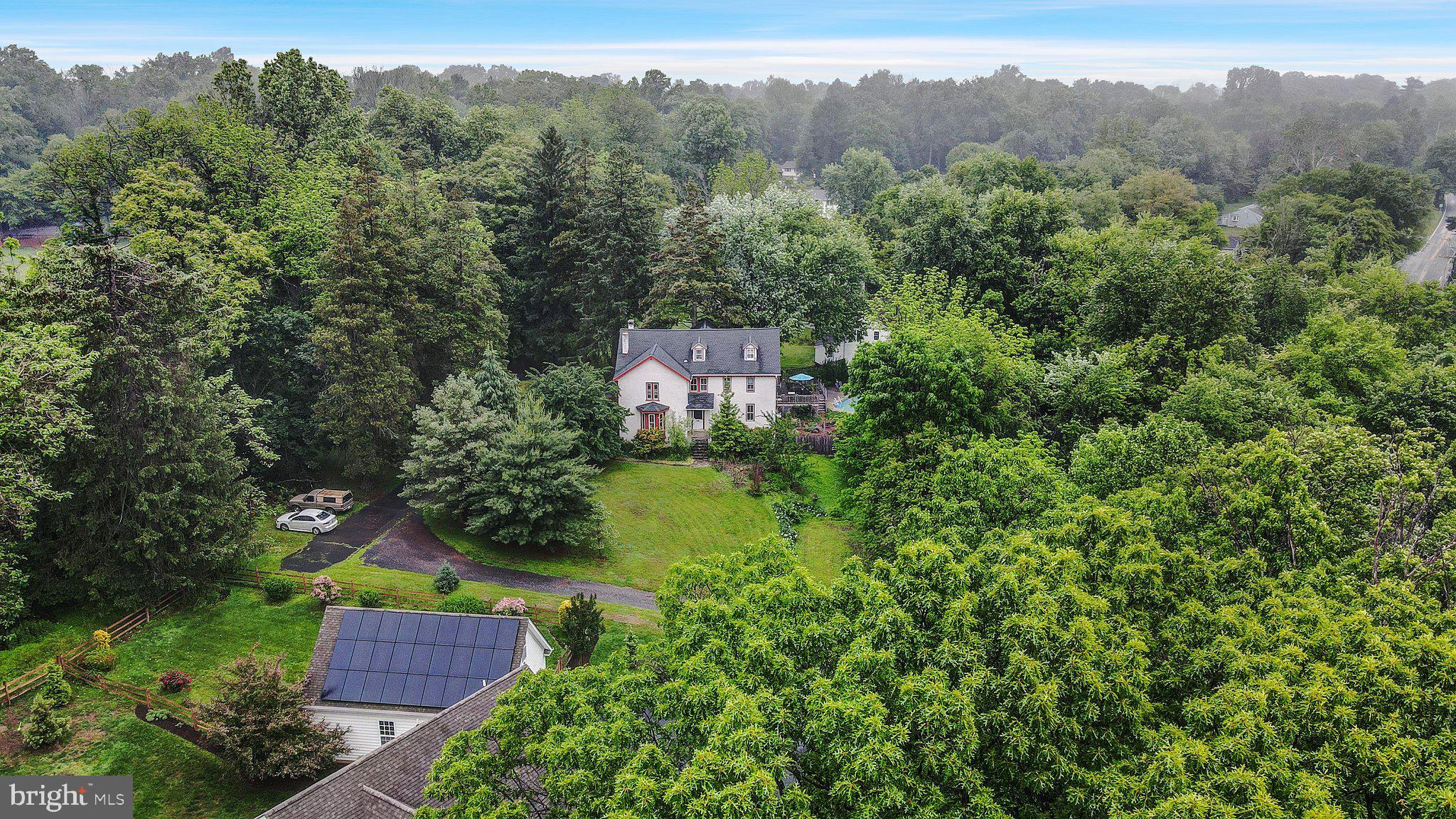 325 Lenni Road Lenni, PA 19052 - Photo 5 of 39