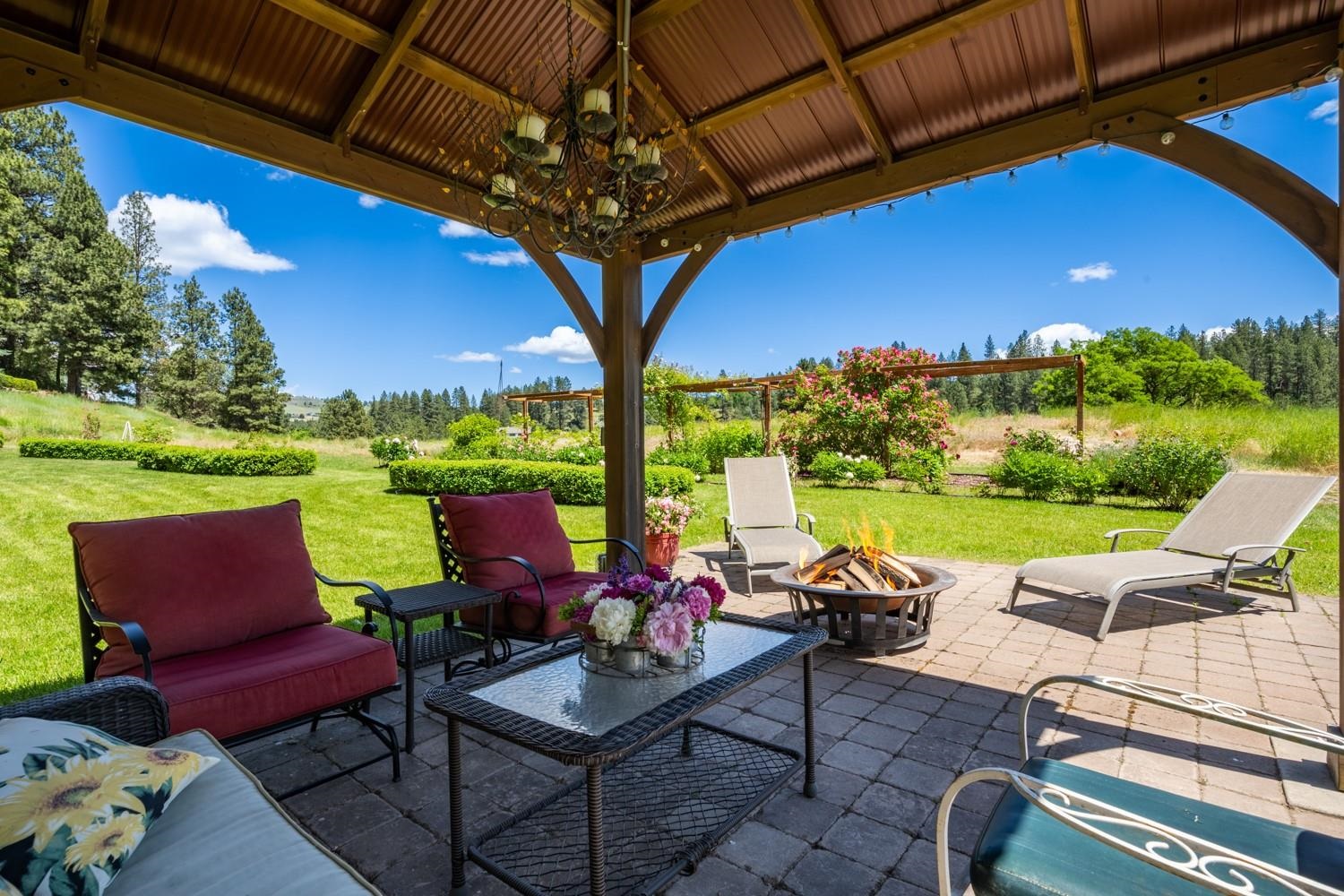 8225 South Regal Road Spokane, WA 99223 - Photo 19 of 50