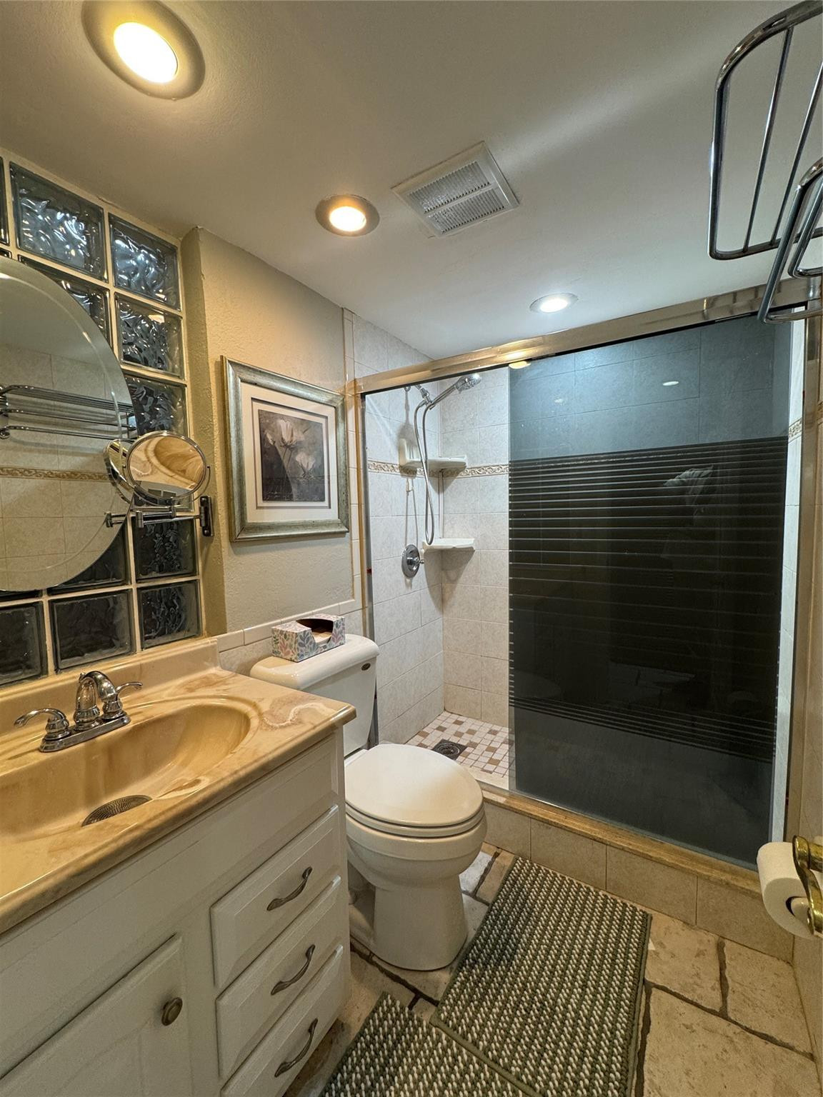 95 North Birch Road, Unit 301 Fort Lauderdale, FL 33304 - Photo 11 of 54 Photo 11
