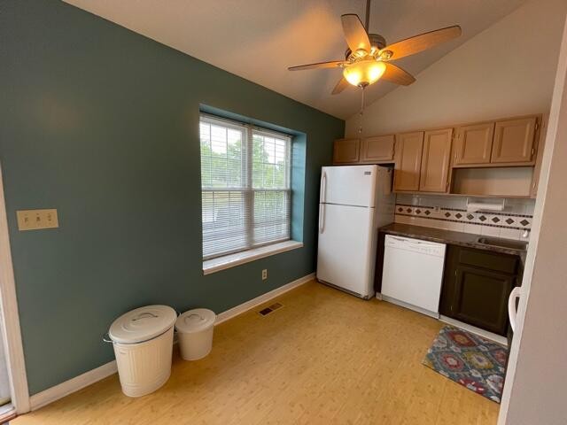 613 Vose Road, Unit F Alcoa, TN 37701 - Photo 4 of 17 Gallery Image 4