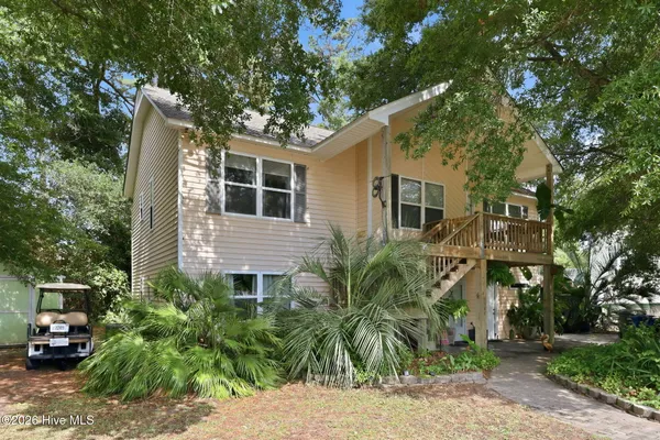 $725,000 | 404 Bogue Inlet Drive, Emerald Isle, NC 28594
