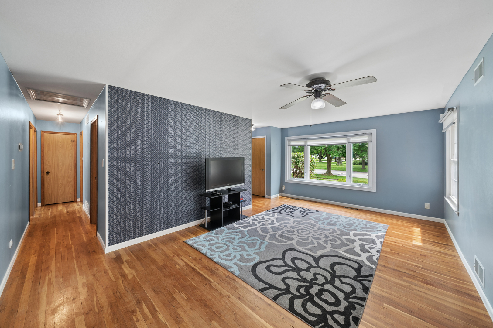 30-w044 Bruce Lane Naperville, IL 60563 - Photo 13 of 20