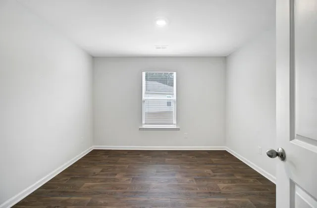 $300,000 | 405 Brooks Drive, Holly Hill, SC 29059