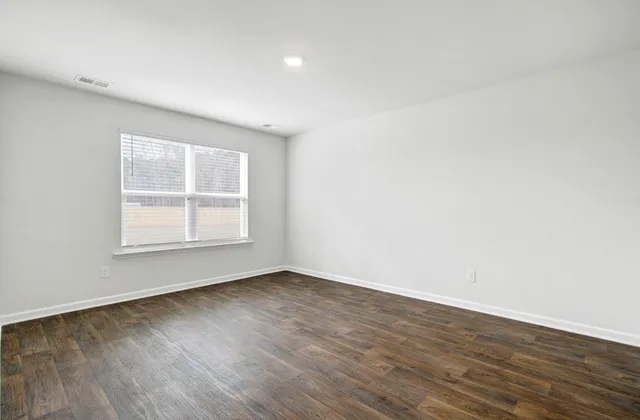 $300,000 | 405 Brooks Drive, Holly Hill, SC 29059