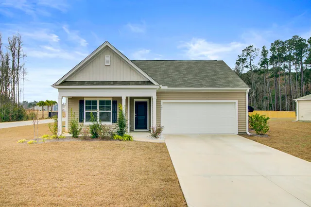 $300,000 | 405 Brooks Drive, Holly Hill, SC 29059