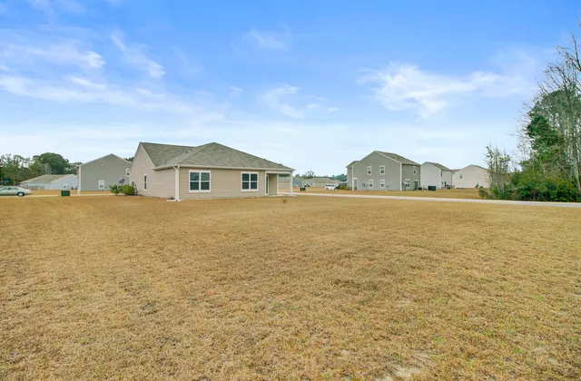 $300,000 | 405 Brooks Drive, Holly Hill, SC 29059