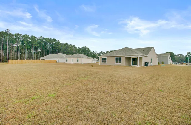 $300,000 | 405 Brooks Drive, Holly Hill, SC 29059