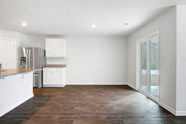 $300,000 | 405 Brooks Drive, Holly Hill, SC 29059