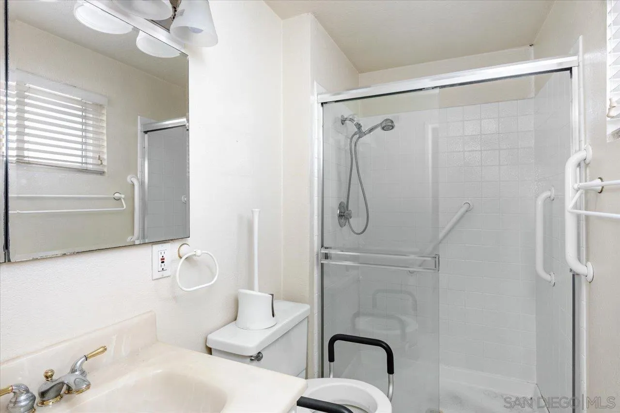 13350 Carriage Road Poway, CA 92064 - Photo 17 of 25 Gallery Image 17