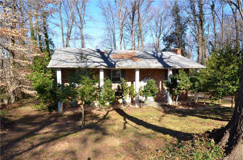 5421 Manning Road Charlotte, NC 28269 - Photo 2 of 25 Gallery Image 2
