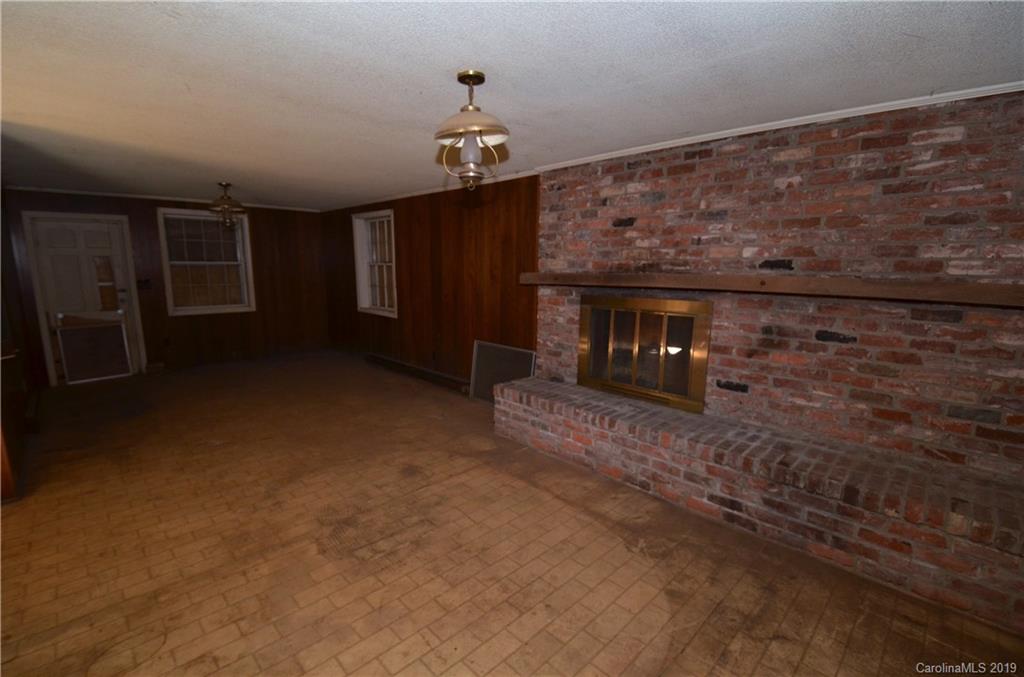 5421 Manning Road Charlotte, NC 28269 - Photo 16 of 25 Gallery Image 16