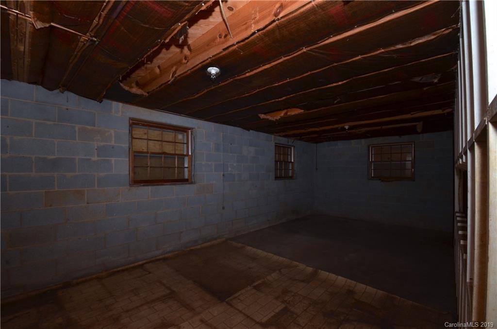 5421 Manning Road Charlotte, NC 28269 - Photo 23 of 25 Gallery Image 23