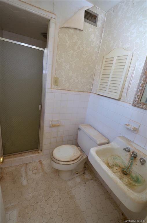 5421 Manning Road Charlotte, NC 28269 - Photo 7 of 25 Gallery Image 7