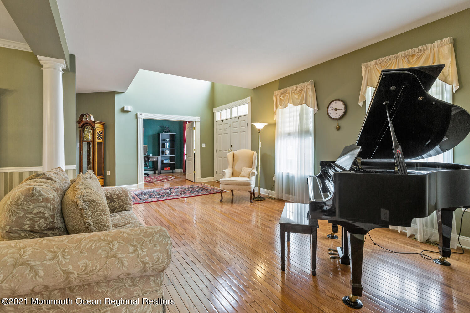 4 Matthew Court Cream Ridge, NJ 08514 - Photo 10 of 62 4 Matthew Ct Upper Freehold NJ-large-050