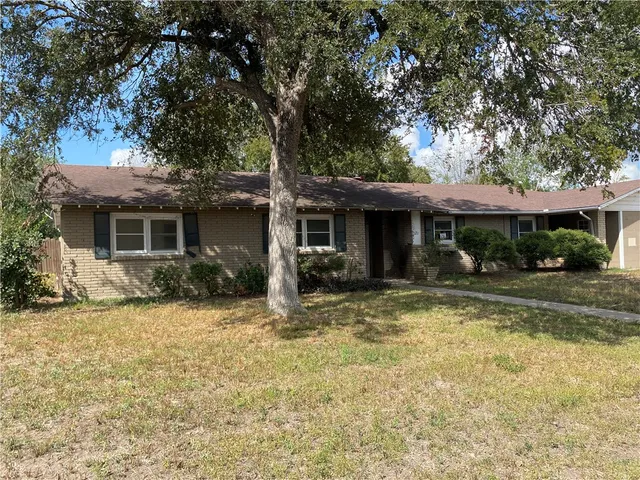 $90,000 | 1211 Highland Avenue, Alice, TX 78332