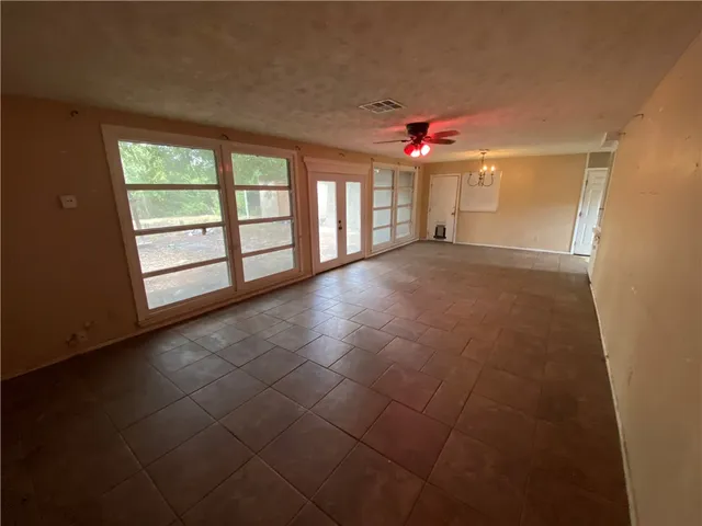 $90,000 | 1211 Highland Avenue, Alice, TX 78332