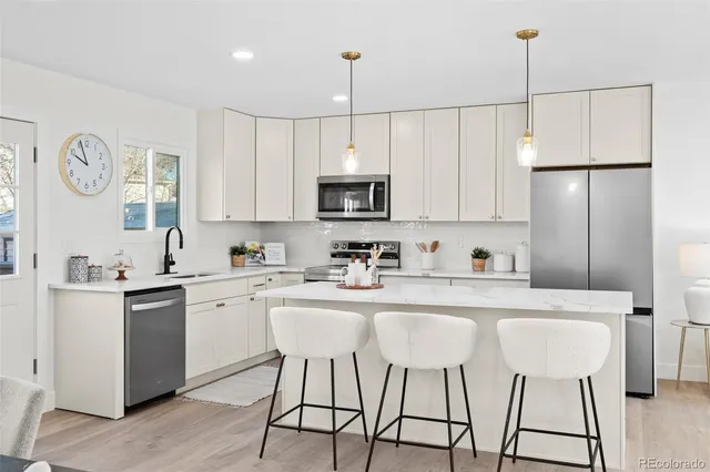 $675,000 | 922 Park View Street, Castle Rock, CO 80104