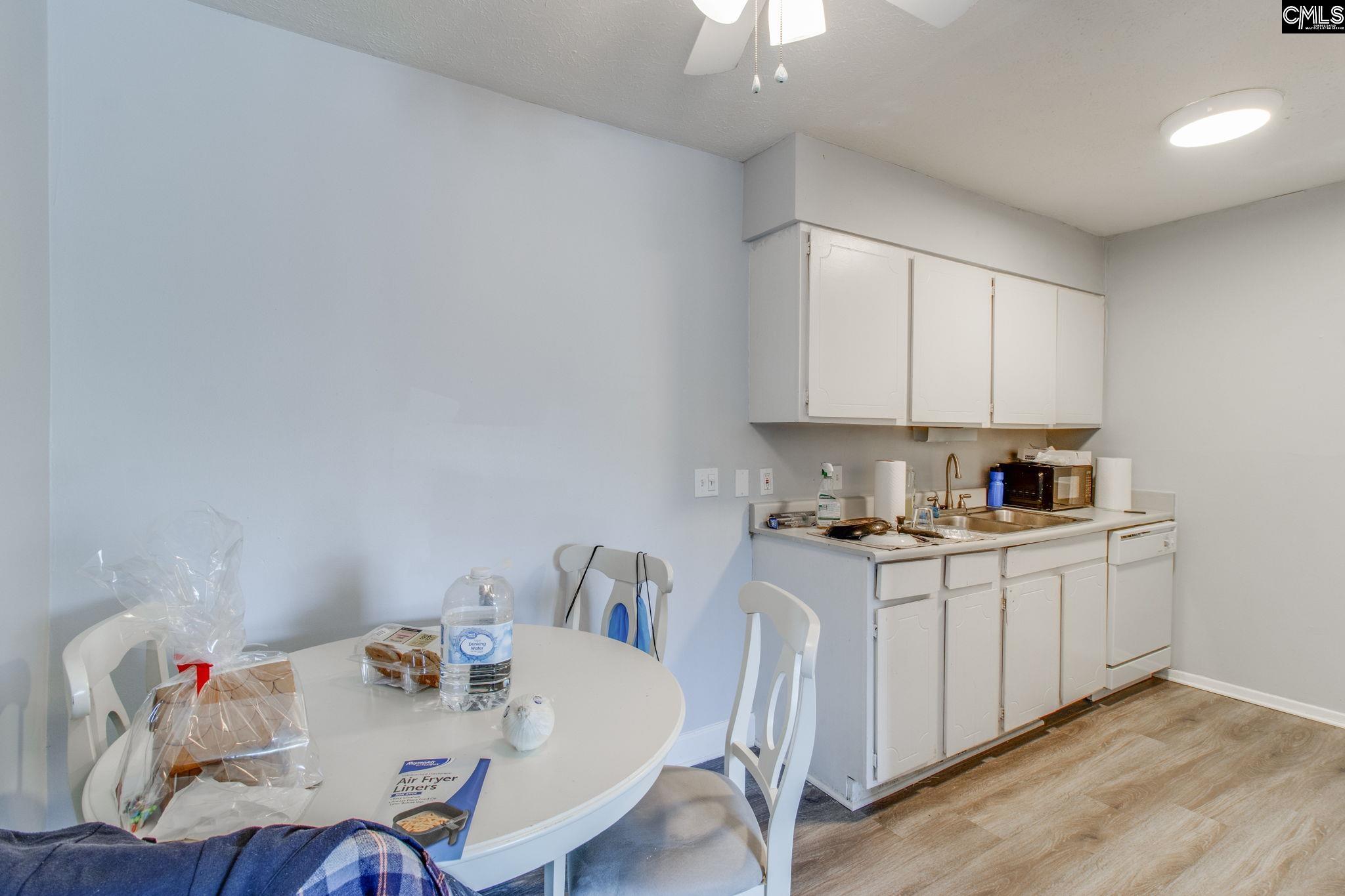 1306 Old Manor Road Columbia, SC 29210 - Photo 7 of 28
