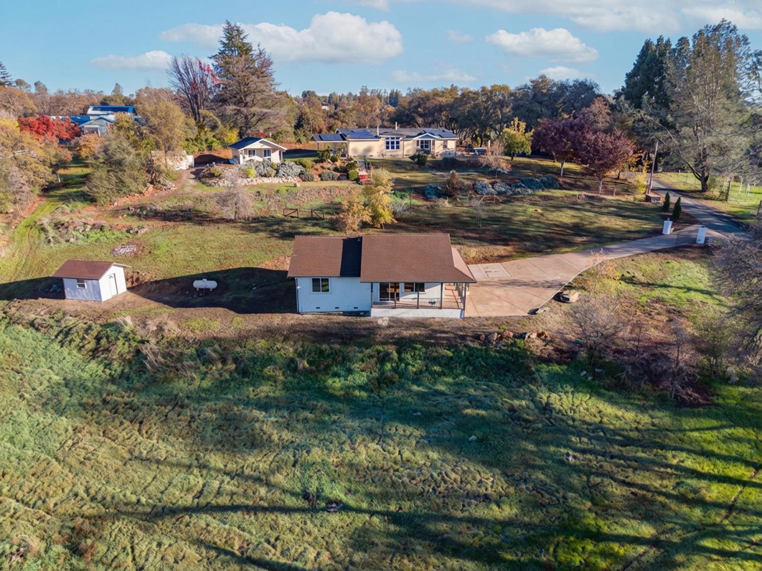 10665 Harris Road Auburn, CA 95603 - Photo 5 of 34