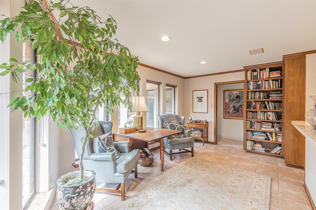 4708 Shady Ridge Court Fort Worth, TX 76109 - Photo 13 of 32