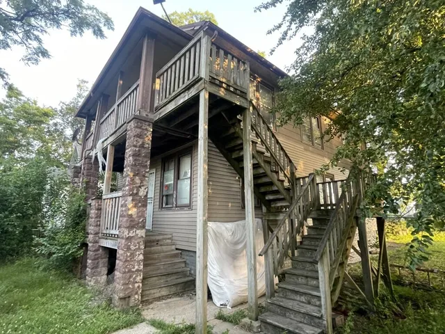 $55,000 | 630 Belle Court, Phoenix, IL 60426