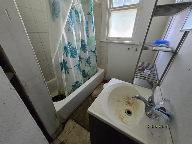 $55,000 | 630 Belle Court, Phoenix, IL 60426