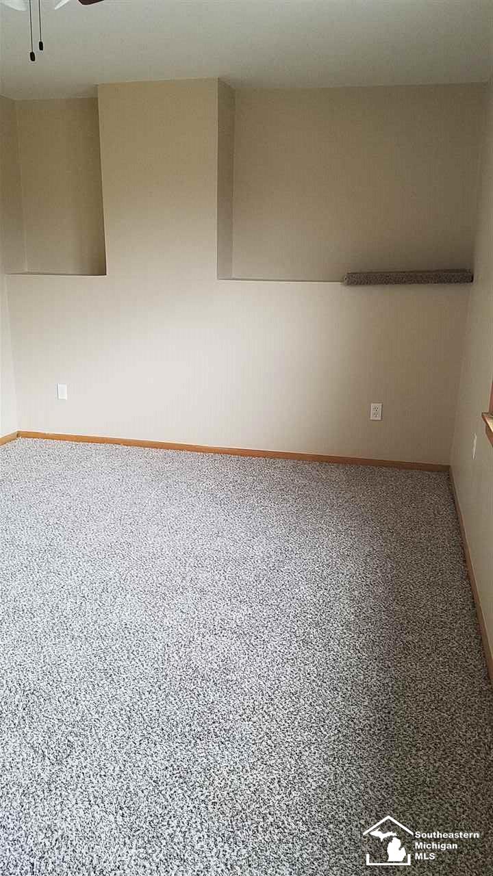 45 Oak Street River Rouge, MI 48218 - Photo 22 of 31 31339119-21.JPG