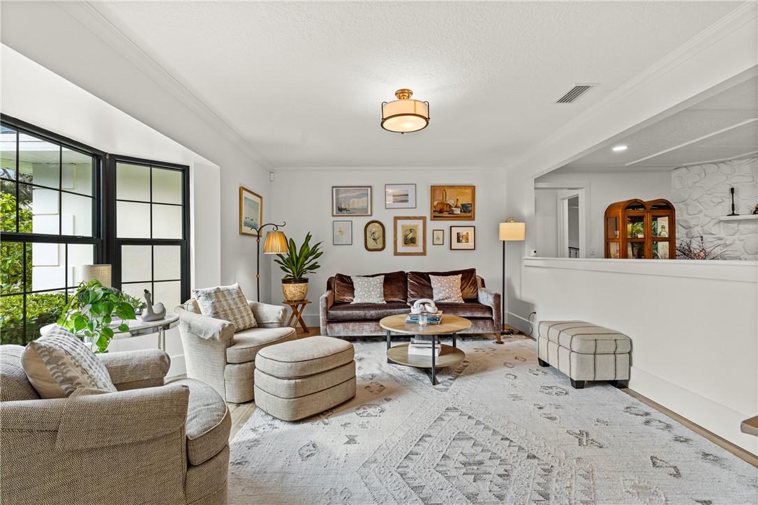 4328 2nd Square Southwest Vero Beach, FL 32968 - Photo 9 of 34